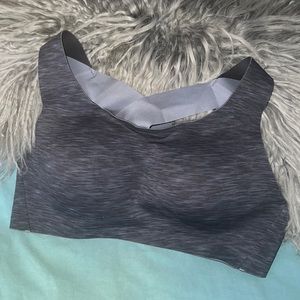 Lululemon Enlite cross bra. High support